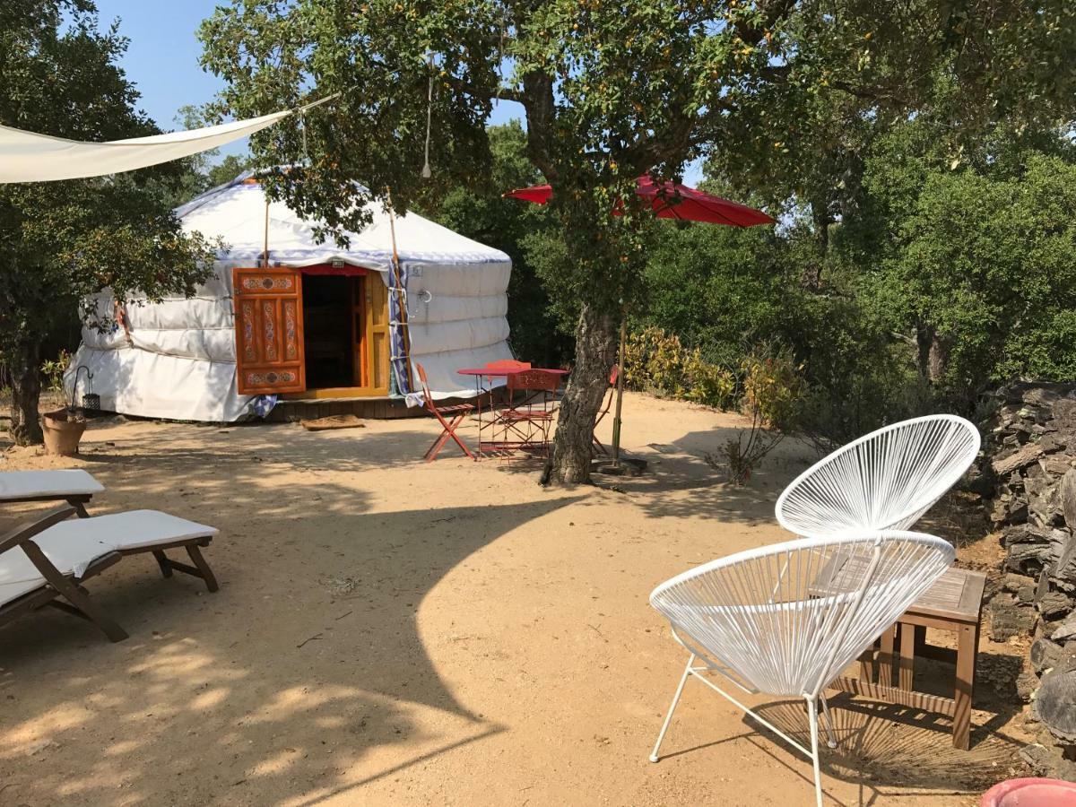 Au Soleil Mongol Sorède Exterior foto